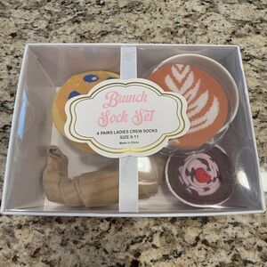 Brunch Sock gift Set 4 pairs ladies crew socks SZ 9-11